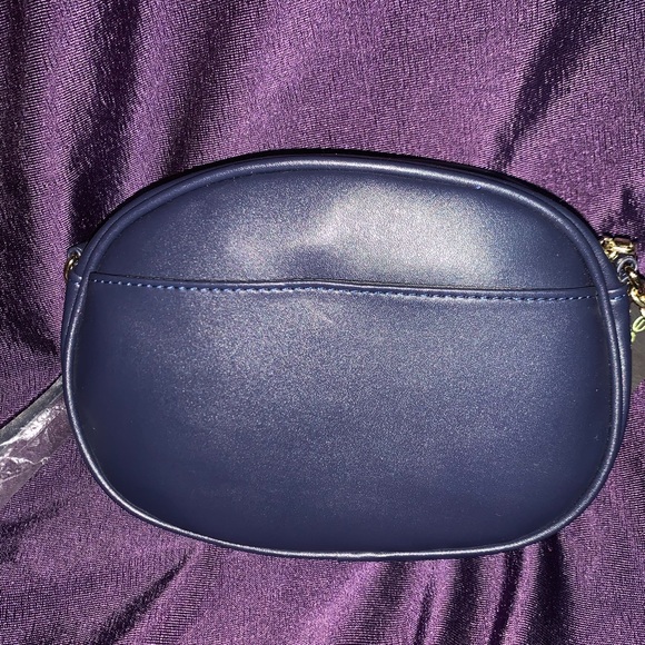 bebe Sophia Quilted Canteen Crossbody - Picture 7 of 7